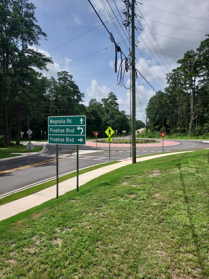South Pinetree Boulevard at Magnolia Street